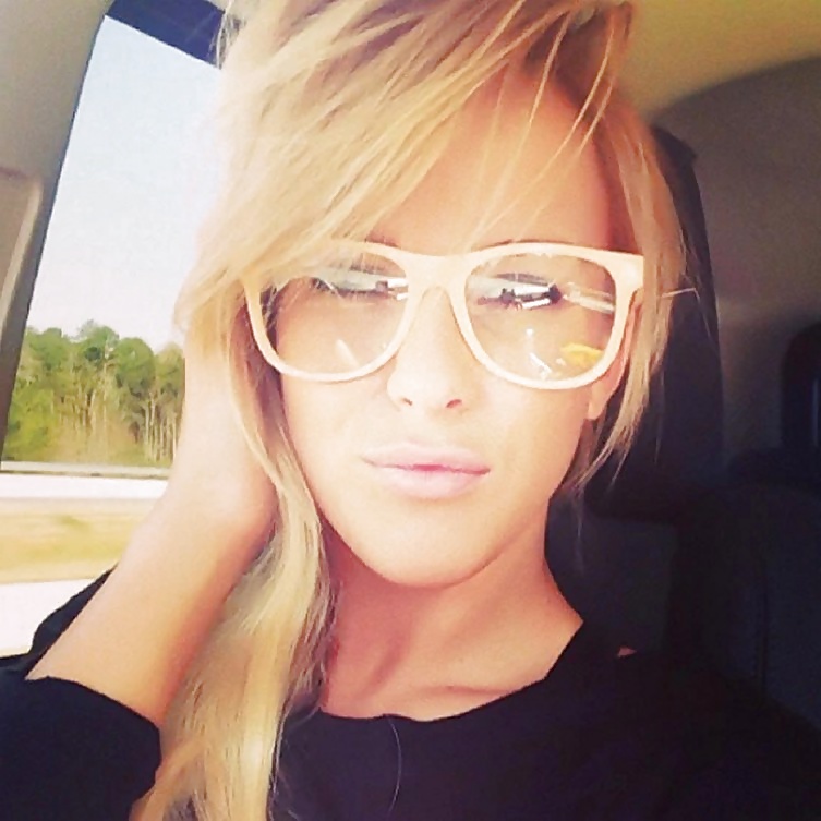 babes 332 porn pictures