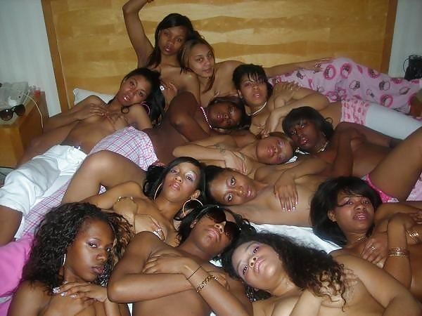 Girls in Groups 20 porn pictures