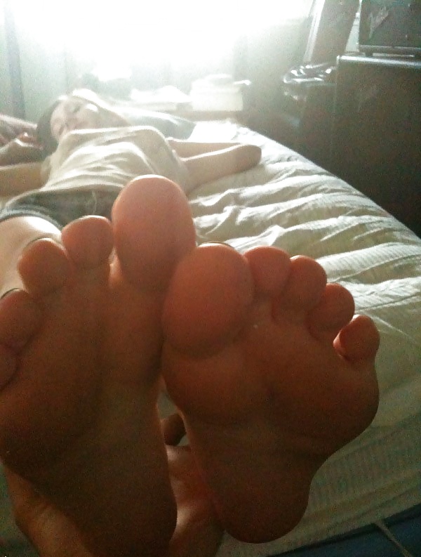 Awesome Amateur Teen Feet Part X porn pictures
