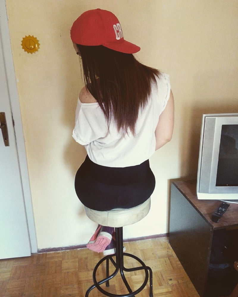 Malena kurvica iz Nisa zeljna paznje photo #326167880