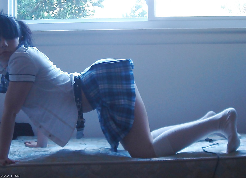 Goth Slut porn pictures