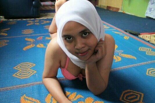 MALAY HIJAB TEEN porn pictures