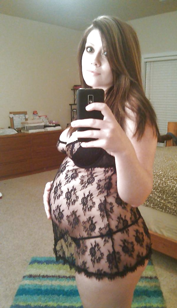 Hot Pregnant Women 6 porn pictures