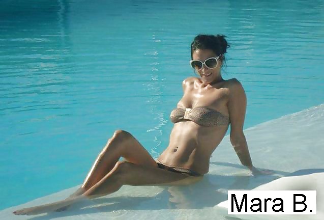Italiane su Facebook - Mara B. & Francesca T. porn pictures
