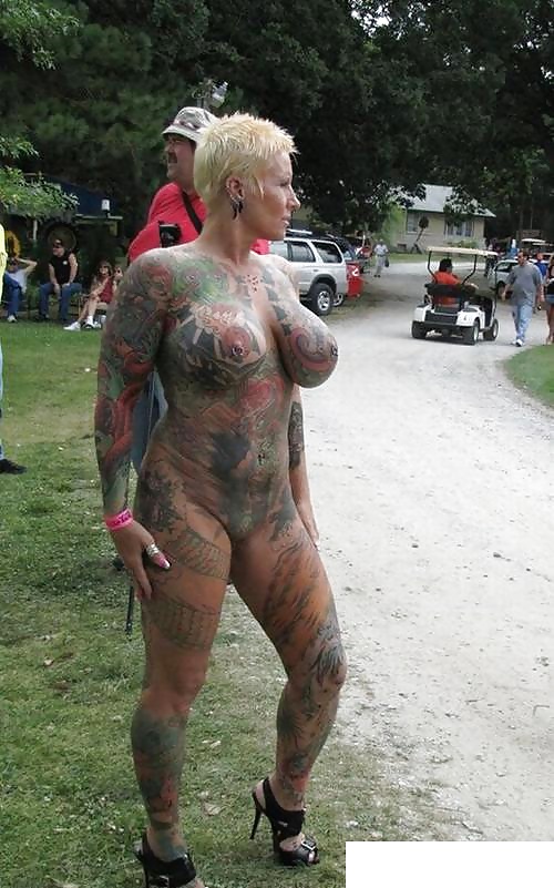 inked thick mature exhibitionist porn pictures