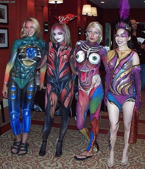 BODY PAINT GIRLS porn pictures