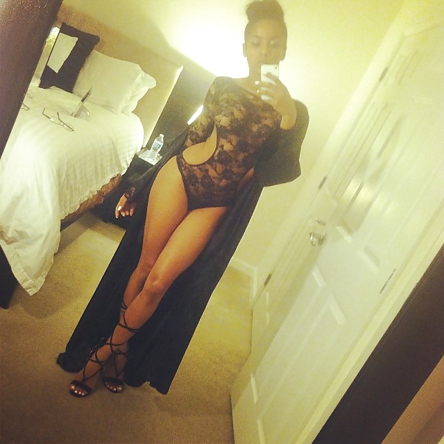 Johanie Taylor porn pictures