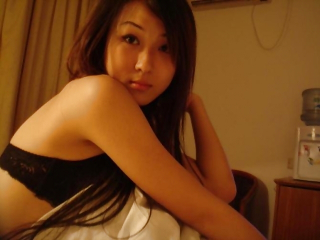 Amateur Self Shoot porn pictures