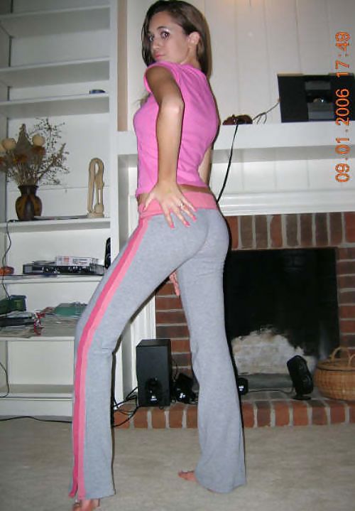 Tight Sexy Yoga Pants porn pictures