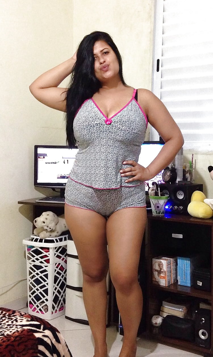 Perfect Latin Slut porn pictures