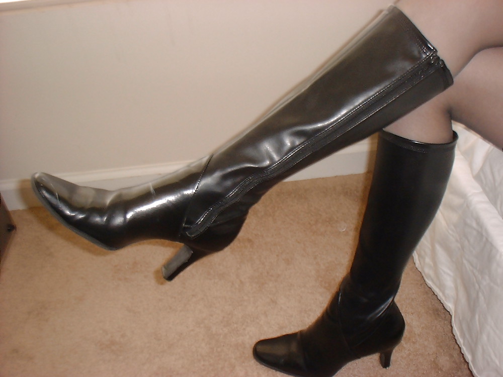 knee high boots porn pictures