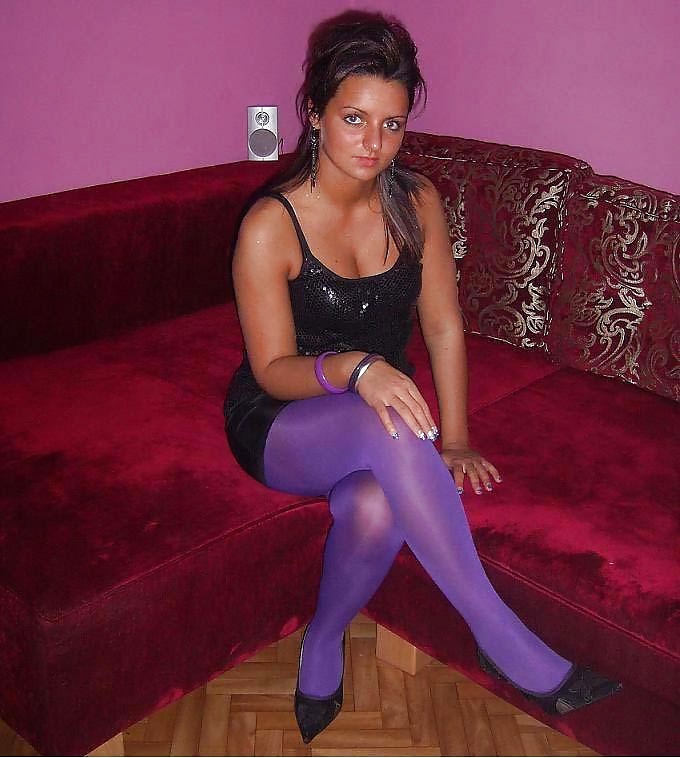 Amateurs In Coloured Pantyhose 2 porn pictures