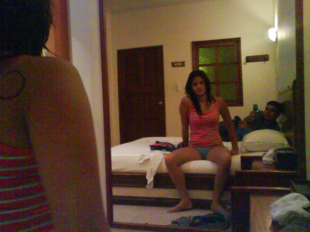 mostrando sus encantos 37 porn pictures