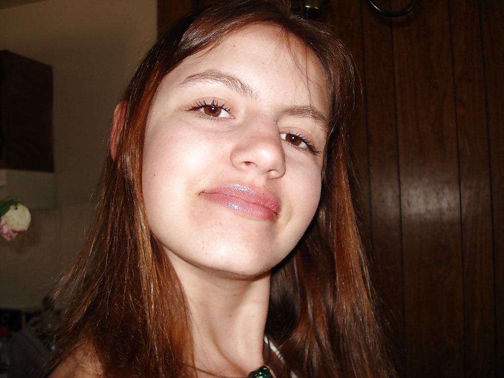 hot brunette porn pictures
