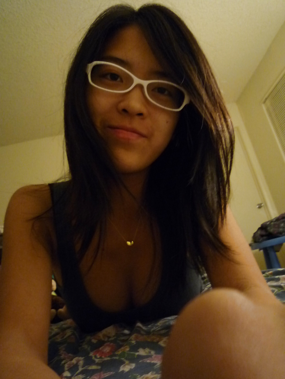 Sexy asian teen with glasses porn pictures