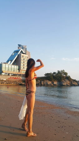 reup girls around the world welcome to asia            