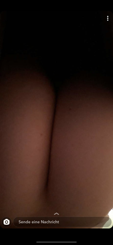 Teen girl naked masturbating- 34 Pics 
