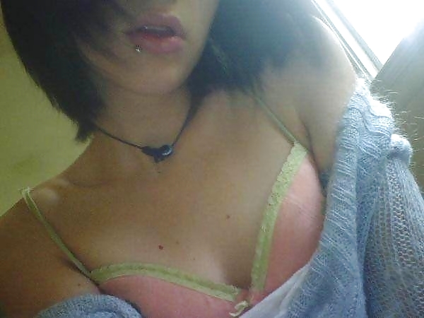 Cute Teen Homemade Secret Pictures 1 porn pictures