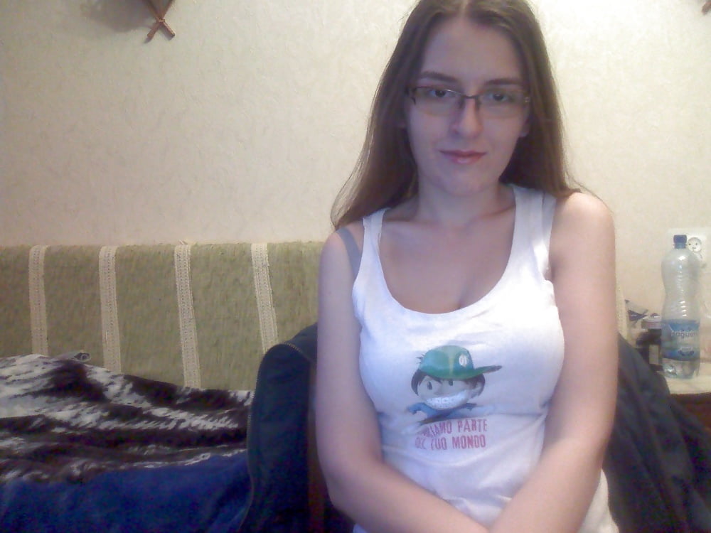 Karolina Cy porn pictures