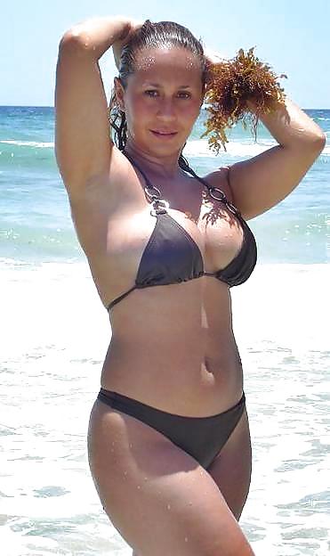 SEXY LATINAS porn pictures
