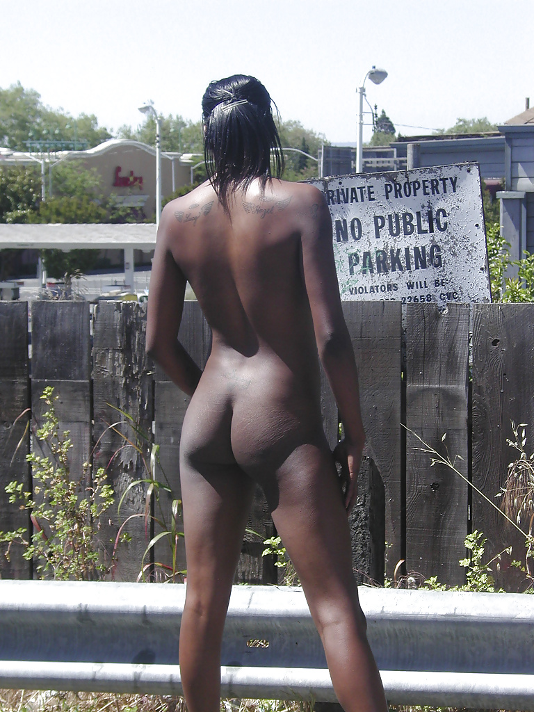 Public Nudes From this Ebony Girl porn pictures