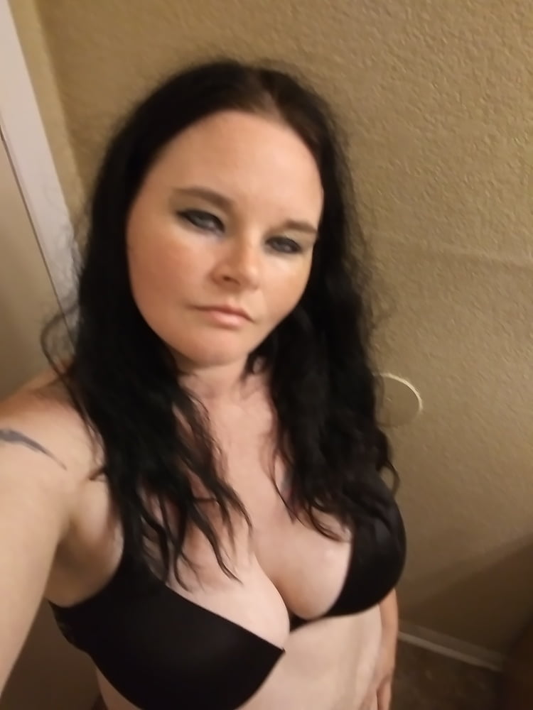 Me feeling sexy - 9 Photos 