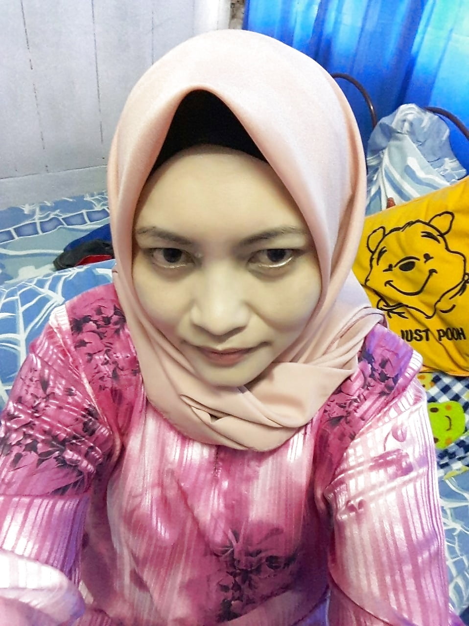 Favourite Malay tudung milf 16 porn pictures