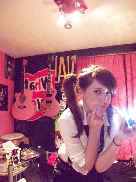 Schoolgirl From SmutDates.com porn pictures