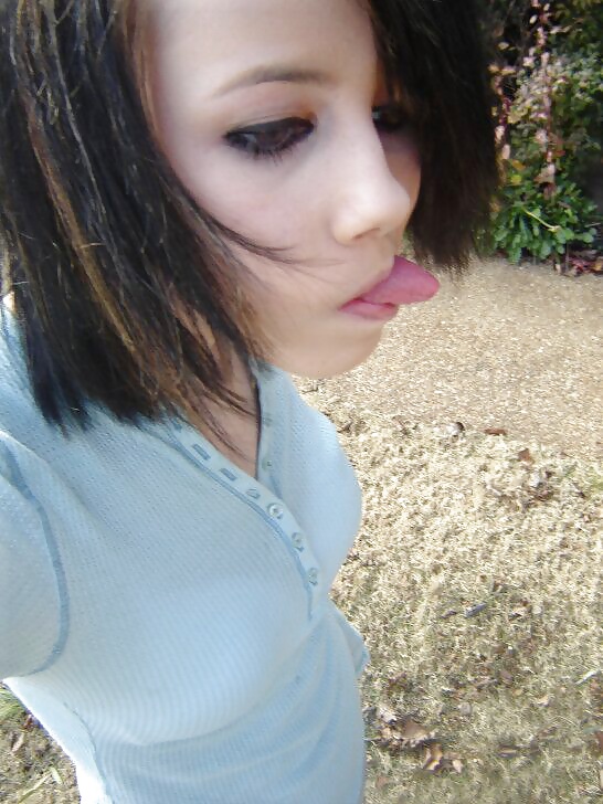 Carly 19 Years porn pictures