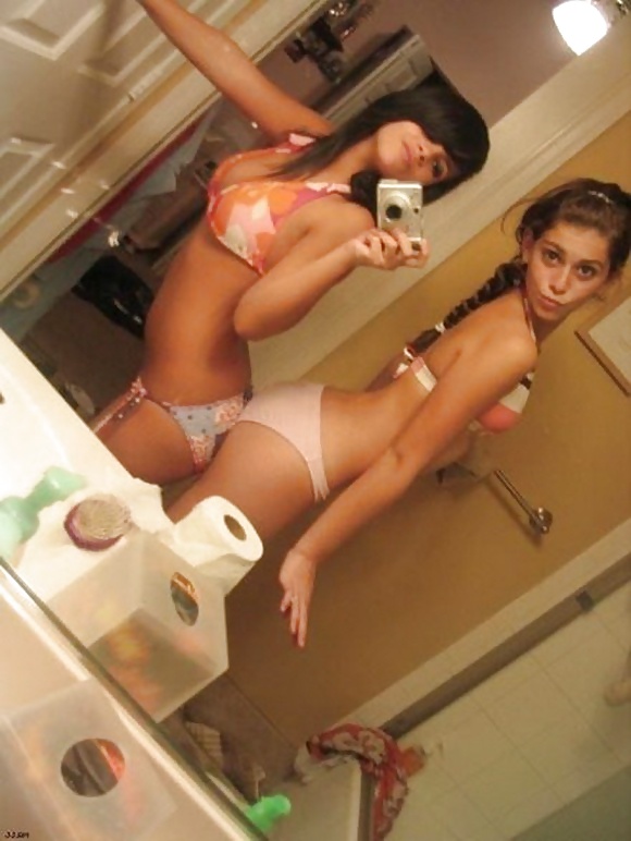 Hot Self-Shot Girls #2 porn pictures