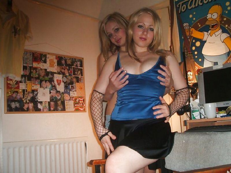 Bisexual slag from Bradford and her chav whore friend porn pictures