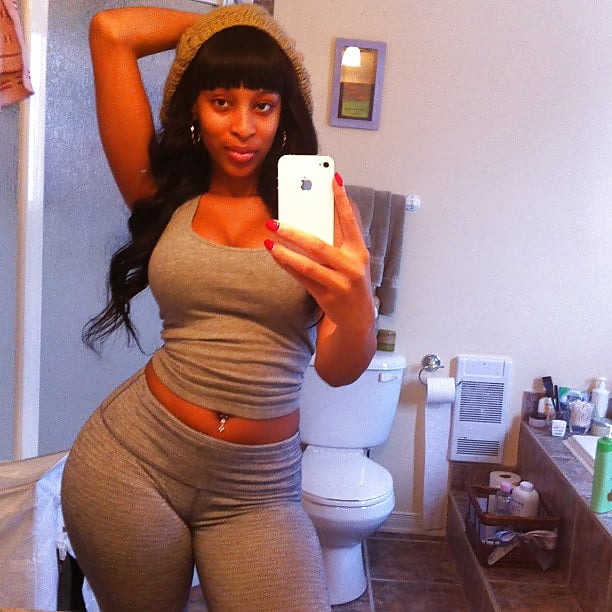 Black Women: Selfies 10 porn pictures