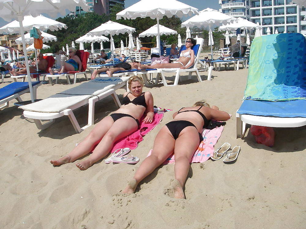 bikini amateurs porn pictures