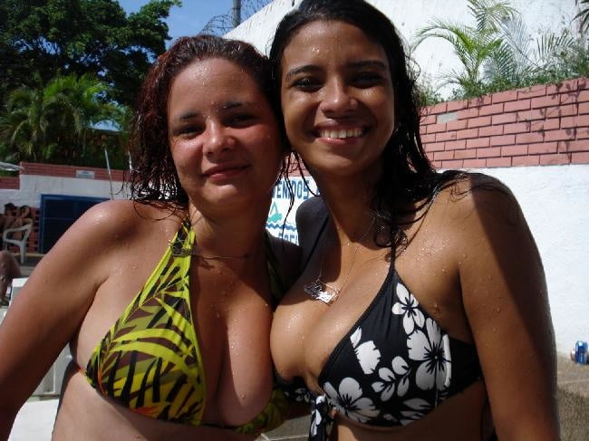 Mexican Amateur Great Tits - 22 Photos 