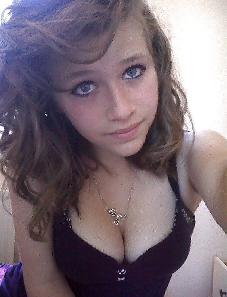 Random girls porn pictures