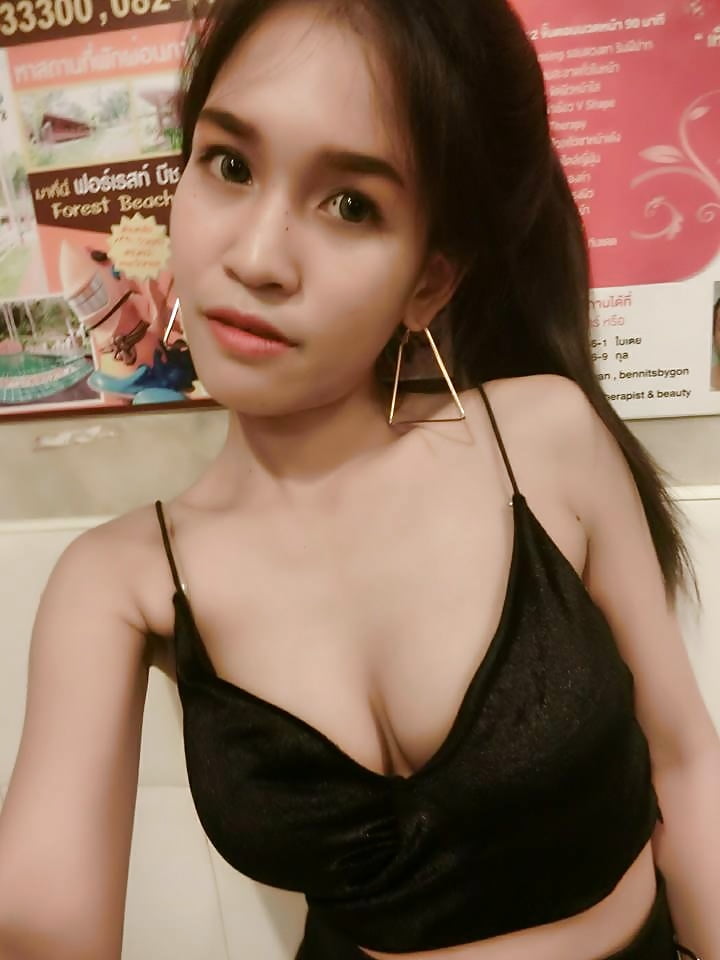 Thai girl 1 porn pictures