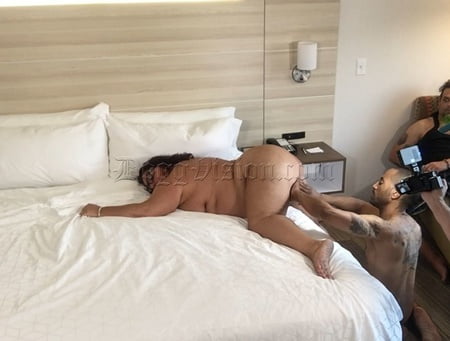 cuckold happy to film wifes bbc creampie         