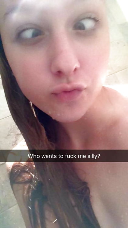 slutty snapchat teen Ashley exposed porn pictures