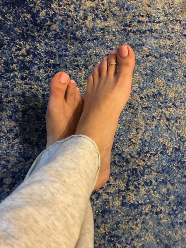Sexy Milf I want to Fuck (Feet, White, Mature) - 80 Photos 